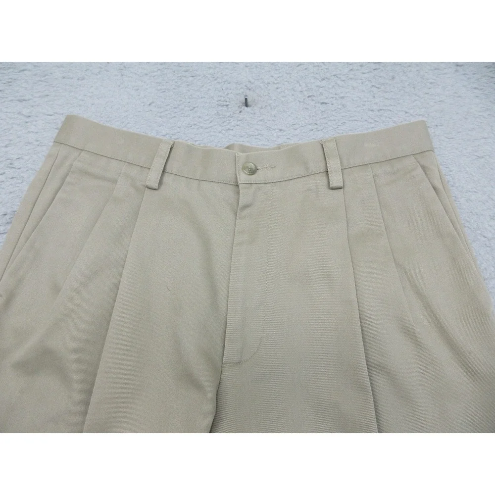Dockers Pleated Khaki Chino Pants Mens 32x32 Beige Classic Fit Cotton Casual